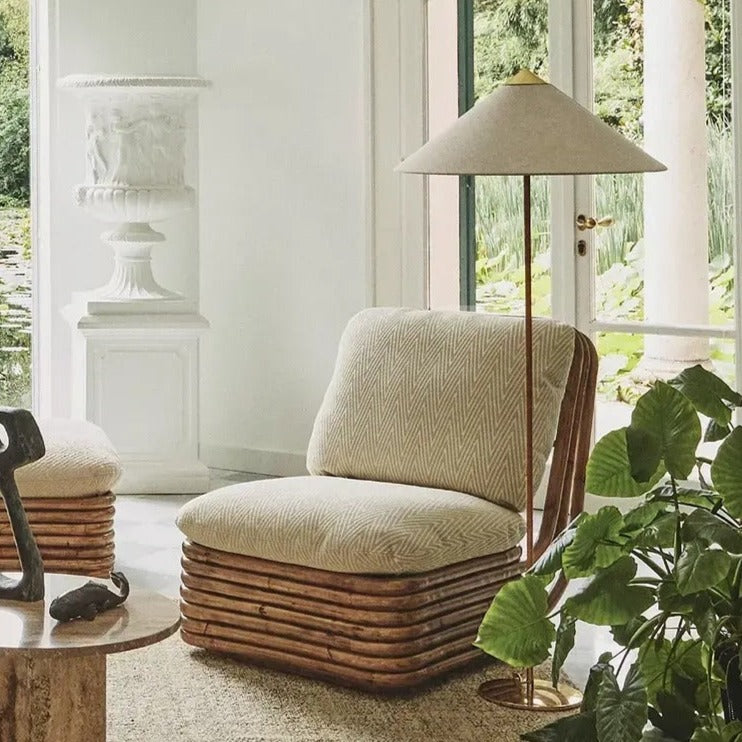 LED Floor Lamp with Adjustable Height and Modern Design for Living Room & Home Office