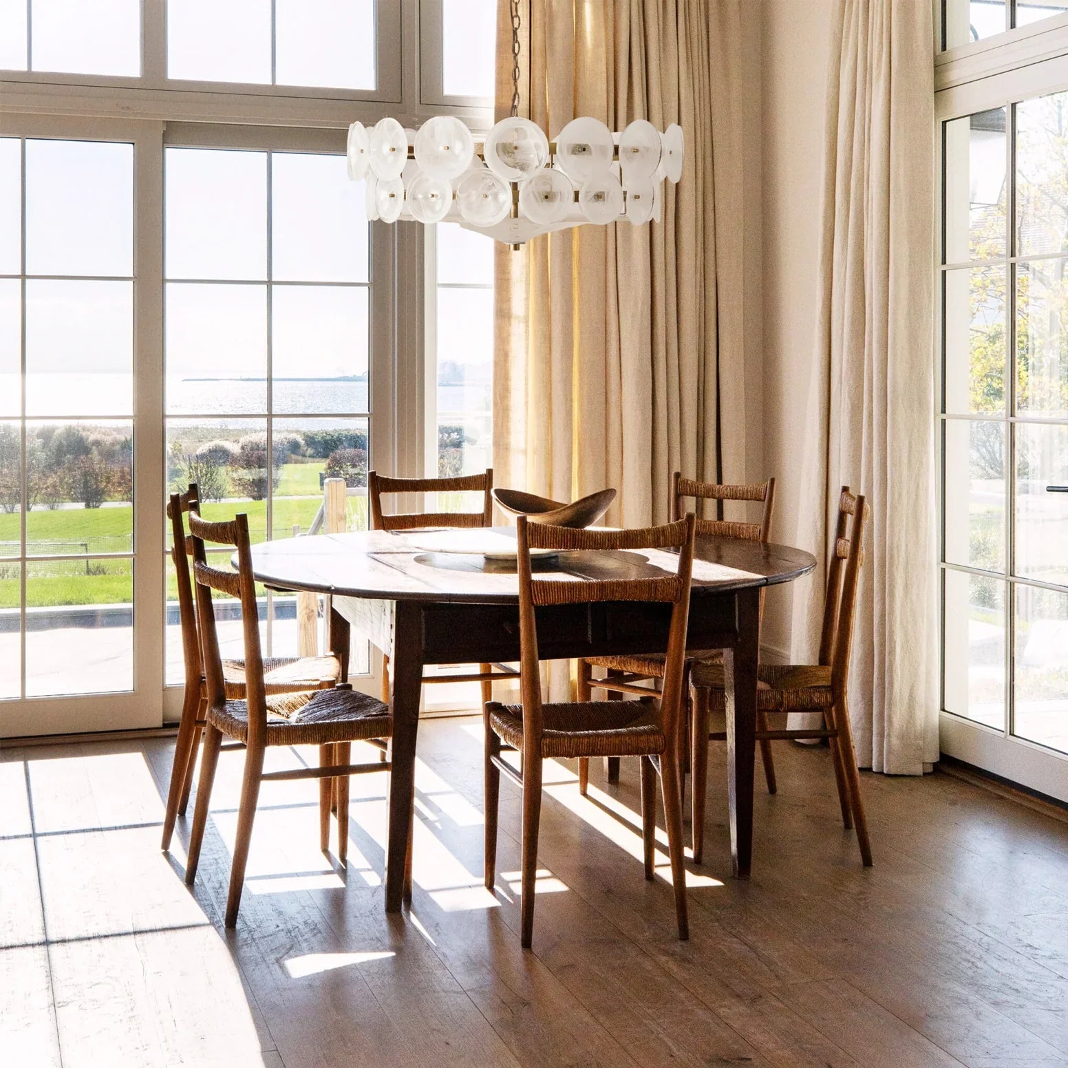 LED Chandelier Light Fixture - Modern Crystal Design for Living Room & Dining Room Decor