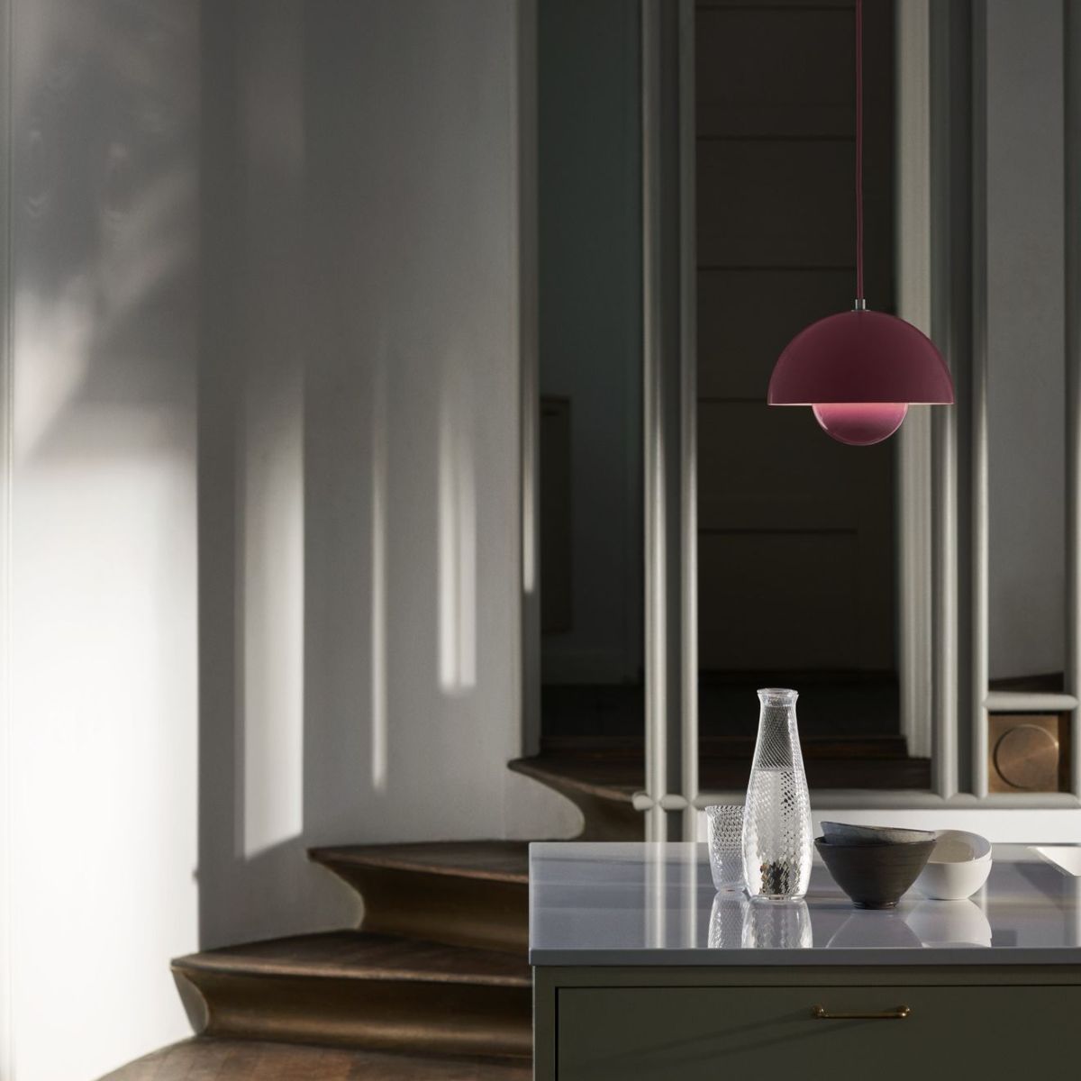 LED Pendant Light Fixture - Flowerpot Design - Modern Hanging Lamp for Dining Room & Kitchen