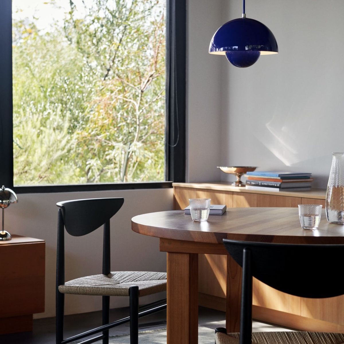 LED Pendant Light Fixture - Flowerpot Design - Modern Hanging Lamp for Dining Room & Kitchen