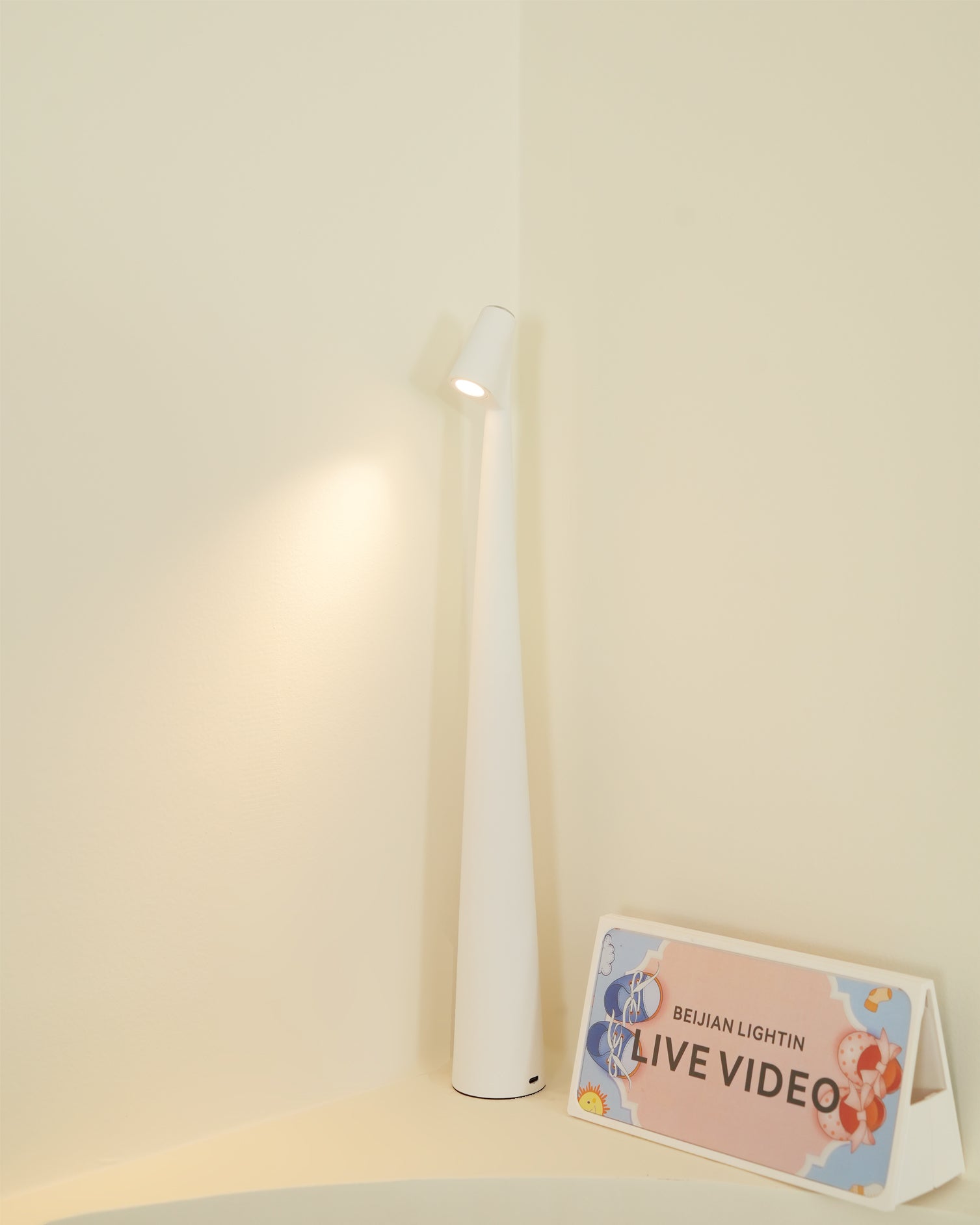 LED Built-in Battery Table Lamp - Portable Wireless Design for Indoor & Outdoor Use