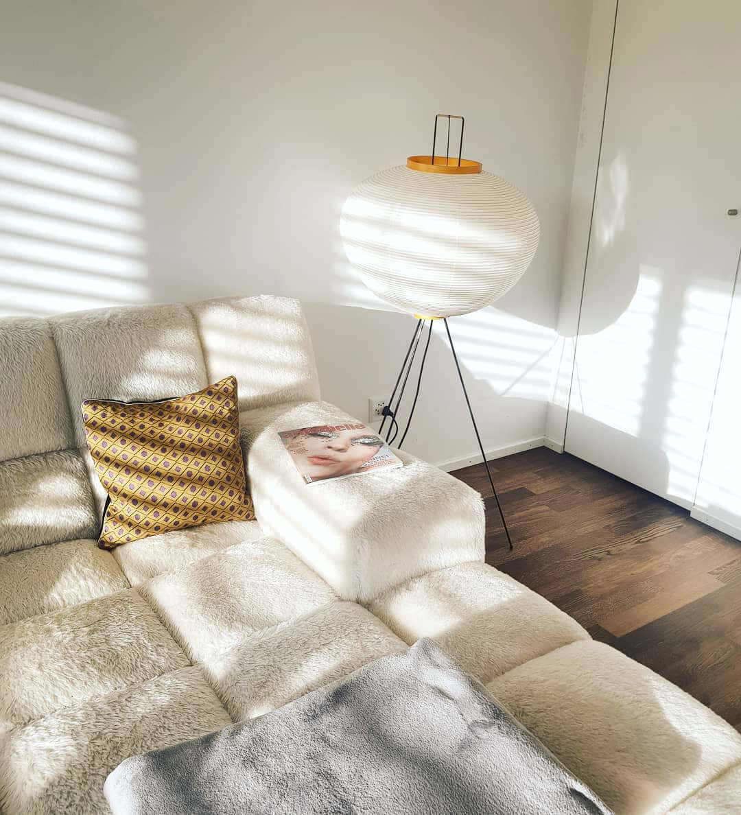 Rice Paper Floor Lamp with Wooden Base - Soft Ambient Lighting for Living Room & Bedroom Decor