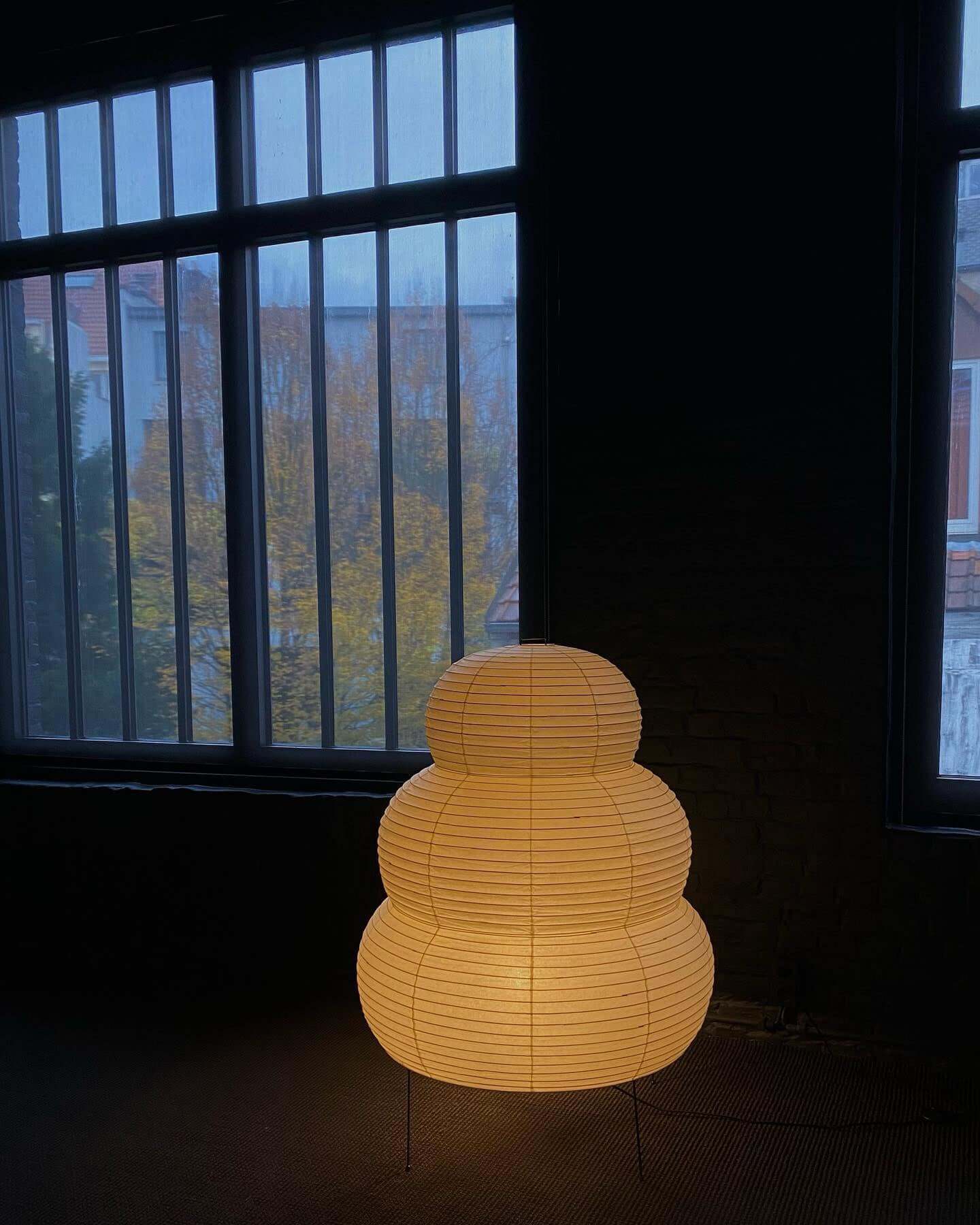 LED Table Lamp - Modern Design with Adjustable Brightness - Perfect for Home Office & Living Room Lighting