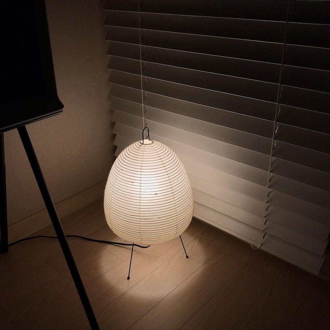 Japanese Paper Table Lamp - Minimalist Design for Living Room & Bedroom Lighting