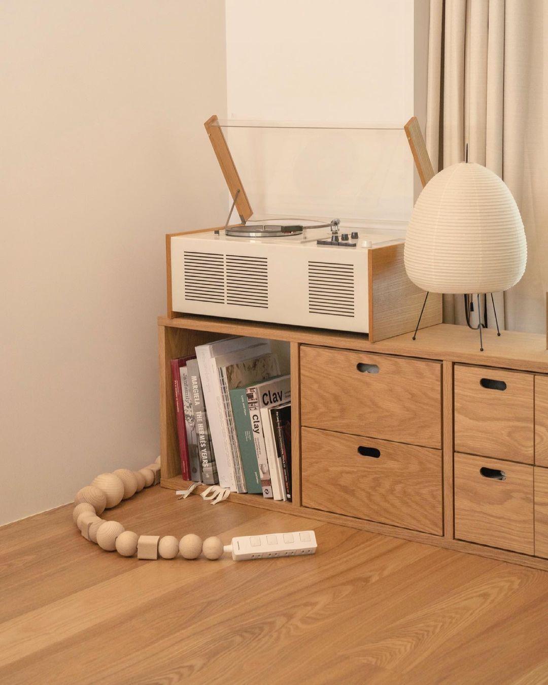 Japanese Paper Table Lamp - Minimalist Design for Living Room & Bedroom Lighting