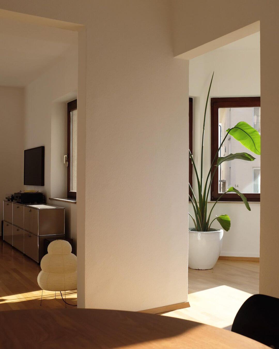 LED Table Lamp - Modern Design with Adjustable Brightness - Perfect for Home Office & Living Room Lighting