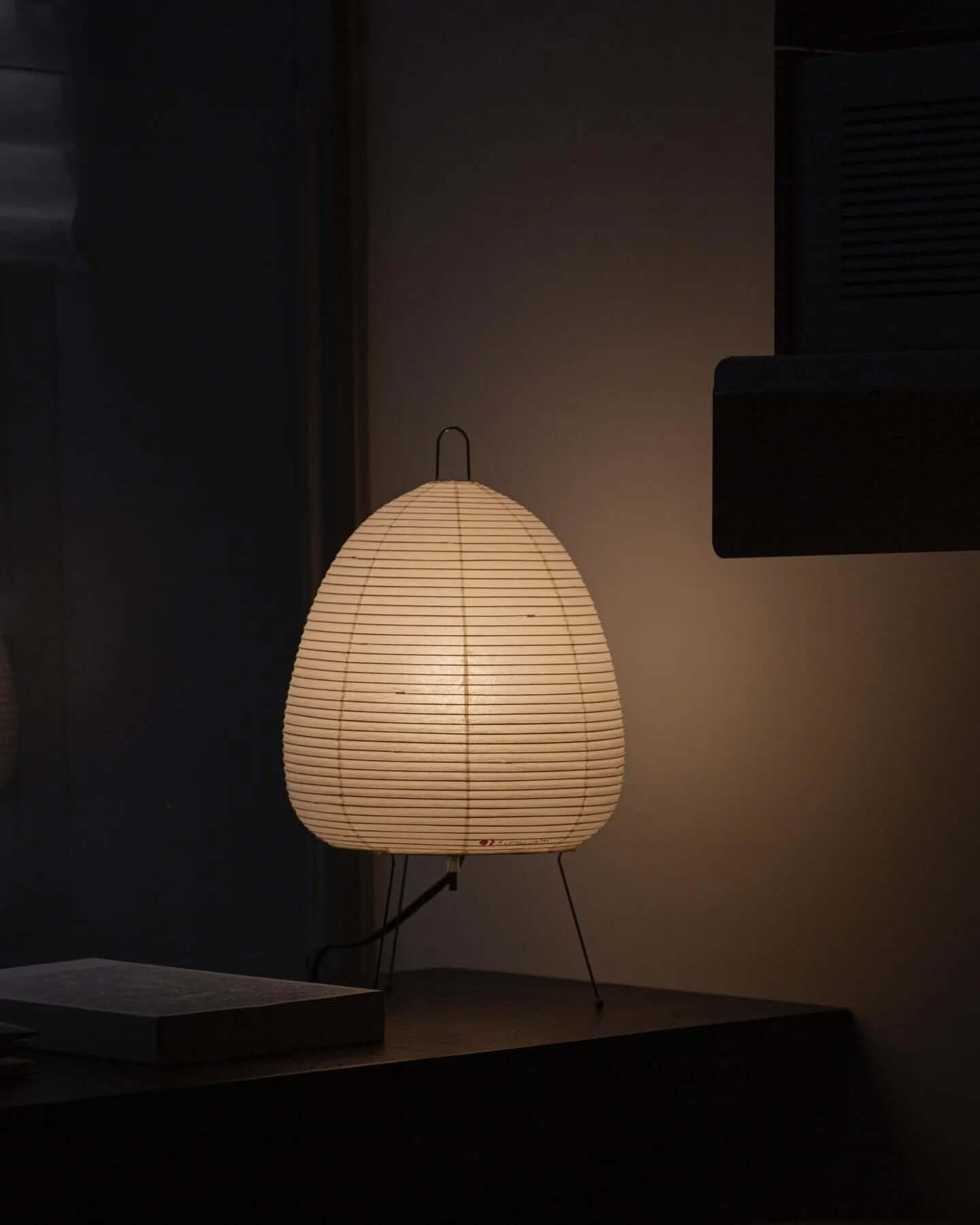 LED Table Lamp - Modern Design with Adjustable Brightness - Perfect for Home Office & Living Room Lighting