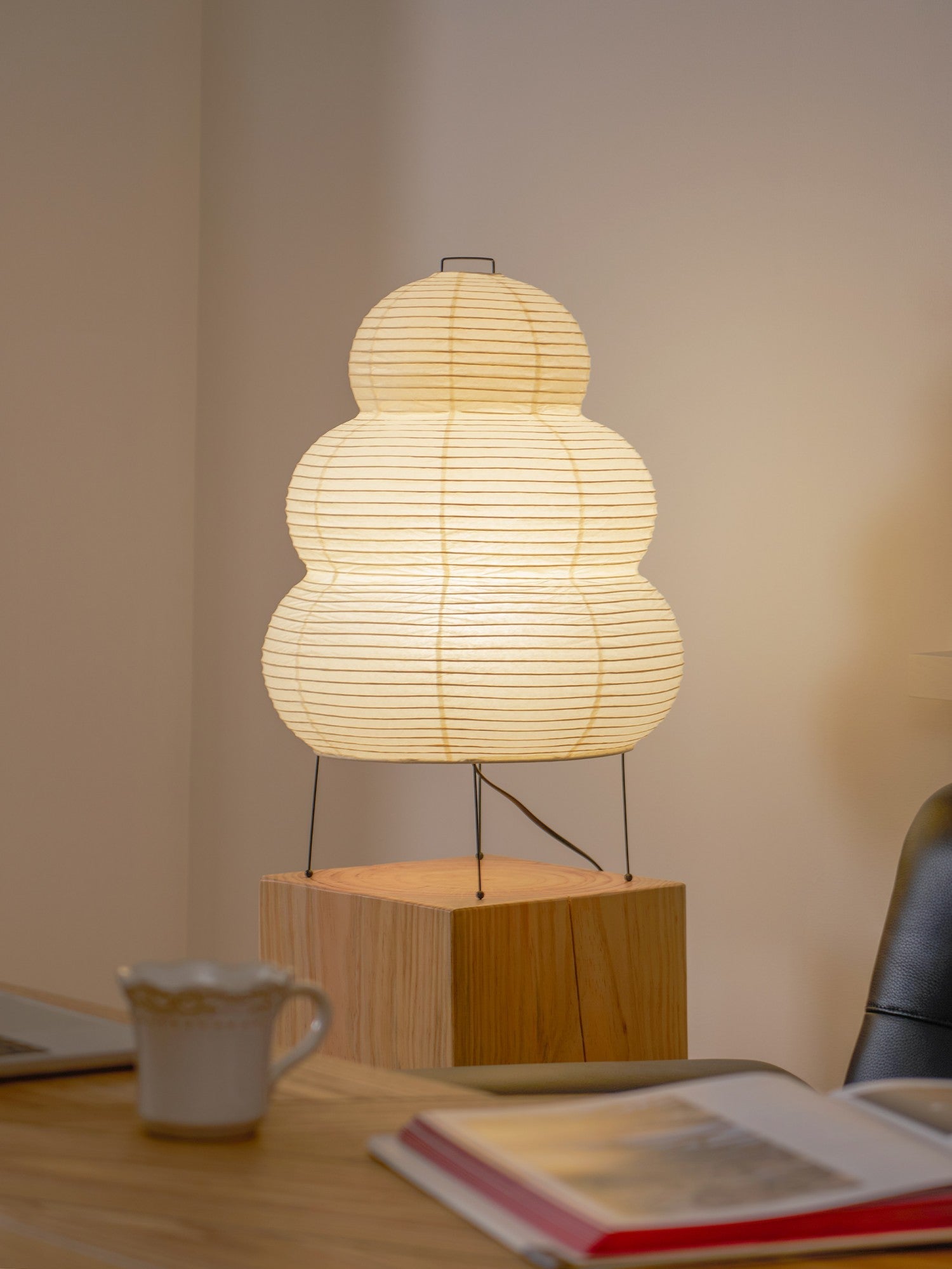 LED Table Lamp - Modern Design with Adjustable Brightness - Perfect for Home Office & Living Room Lighting