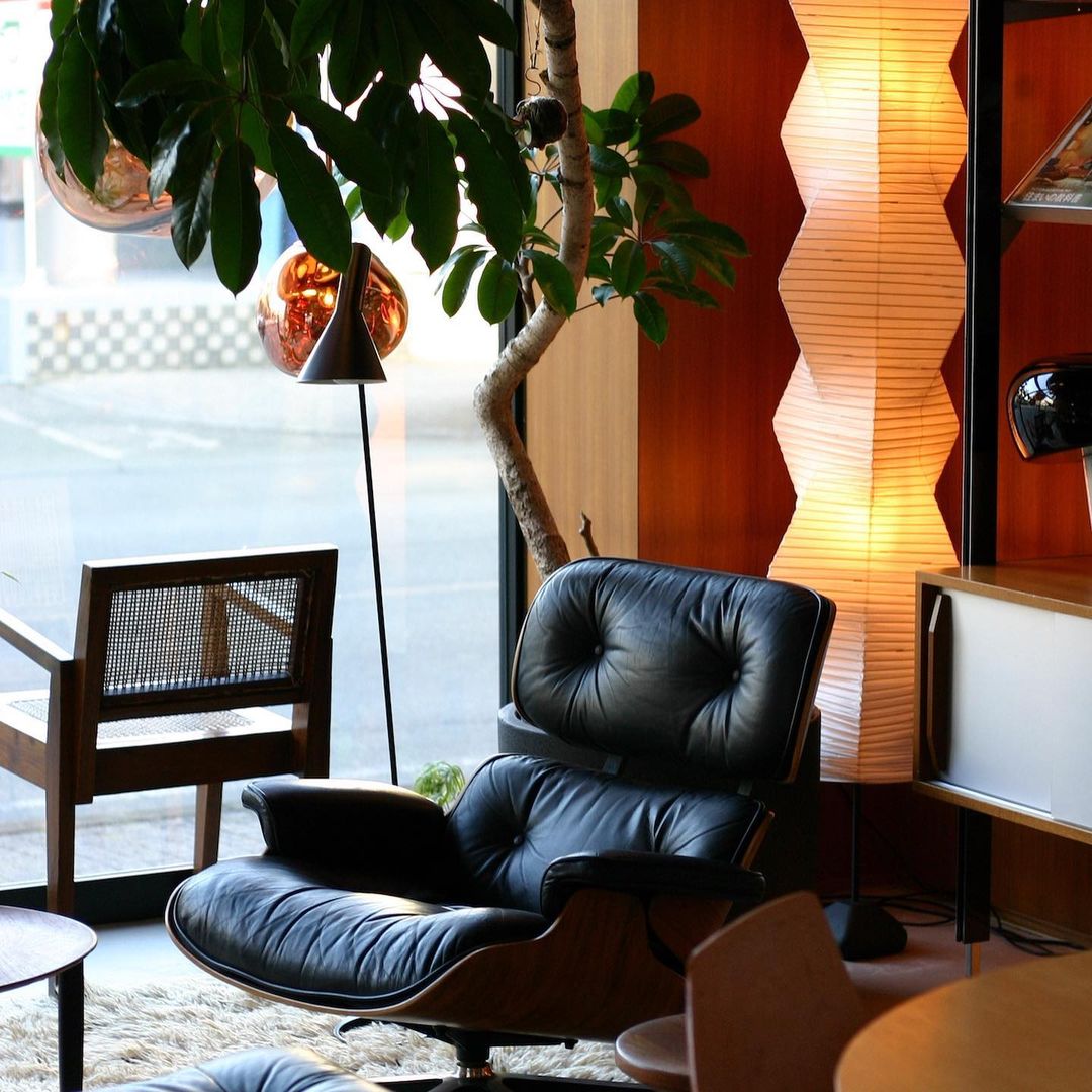Rice Paper Floor Lamp | Mulberry Paper Shade, Metal Base & Ideal for Indoor Lighting