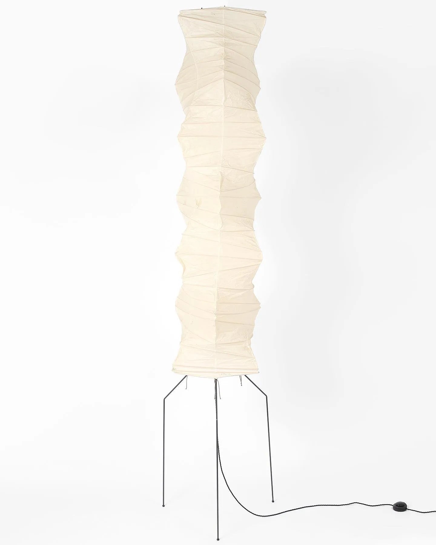 Rice Paper Floor Lamp with Wooden Base - Soft Ambient Lighting for Living Room & Bedroom Decor