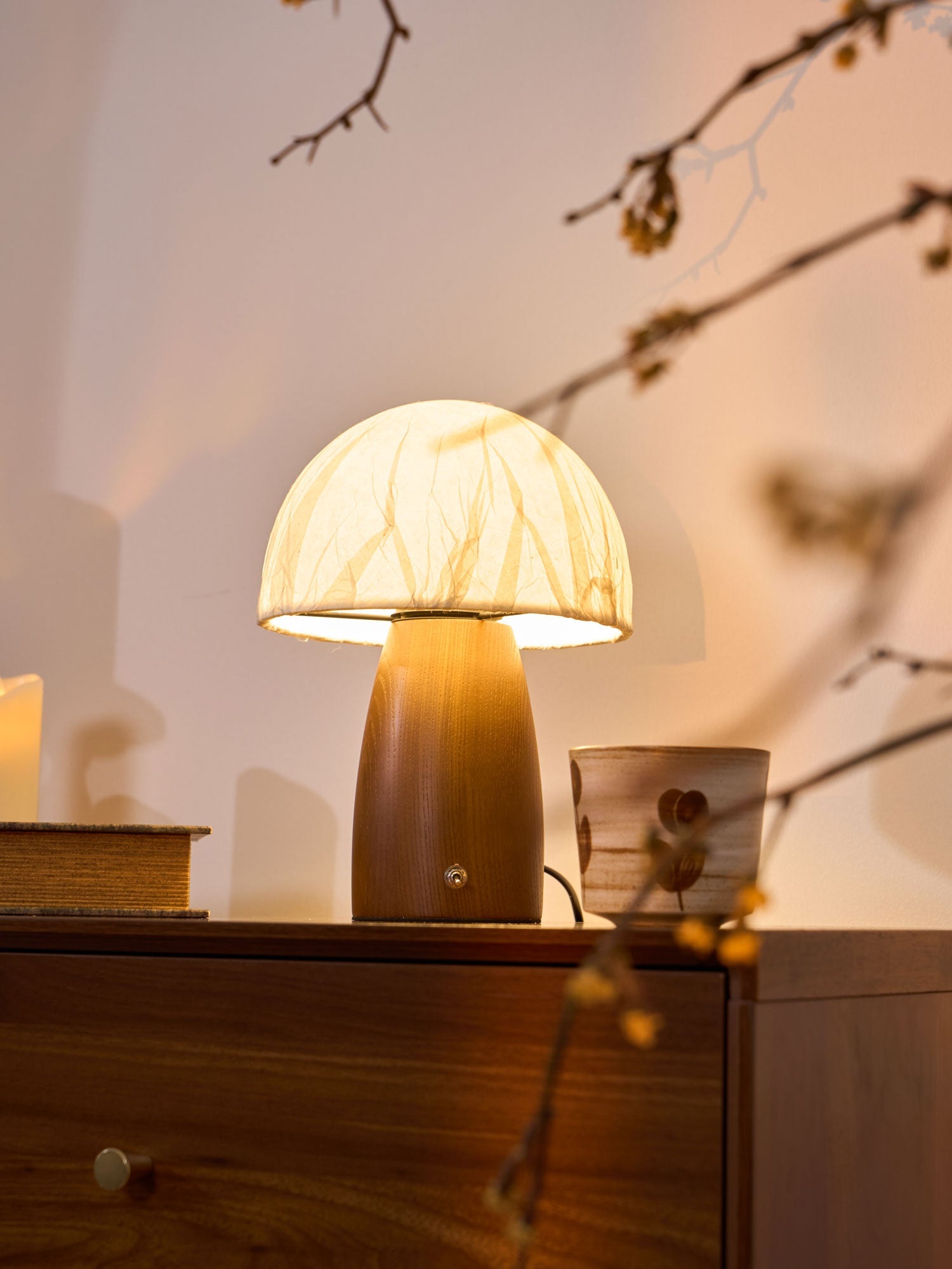 Mushroom Table Lamp with Adjustable Brightness - Modern LED Lighting for Home Decor & Nightstands