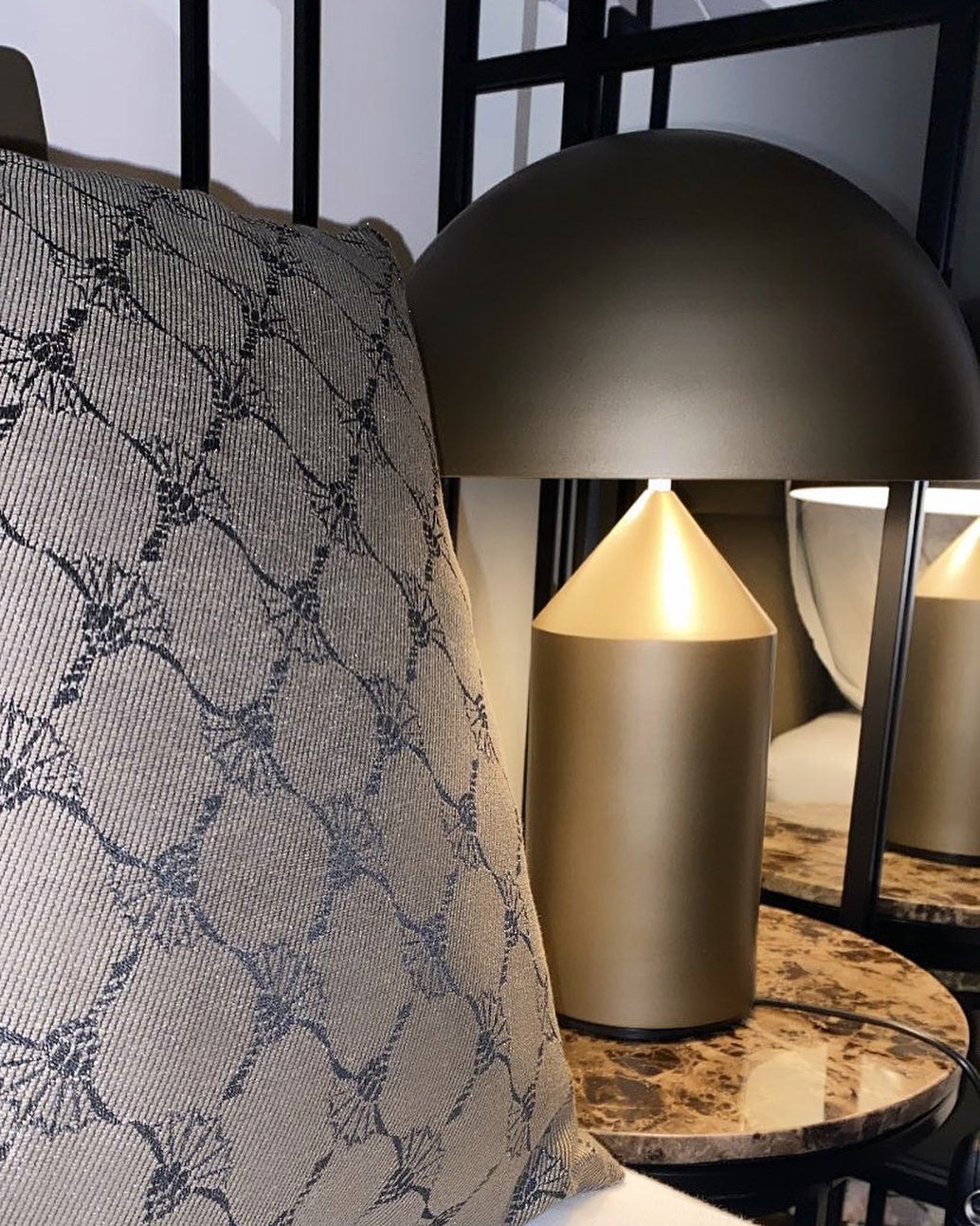 Metal Table Lamp with Adjustable Shade for Modern Home Office & Living Room Lighting