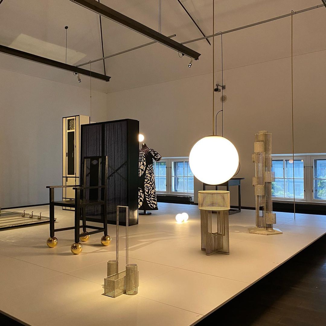 Brass Pendant Lamp - Modern Architectural Design for Dining Room & Kitchen Lighting