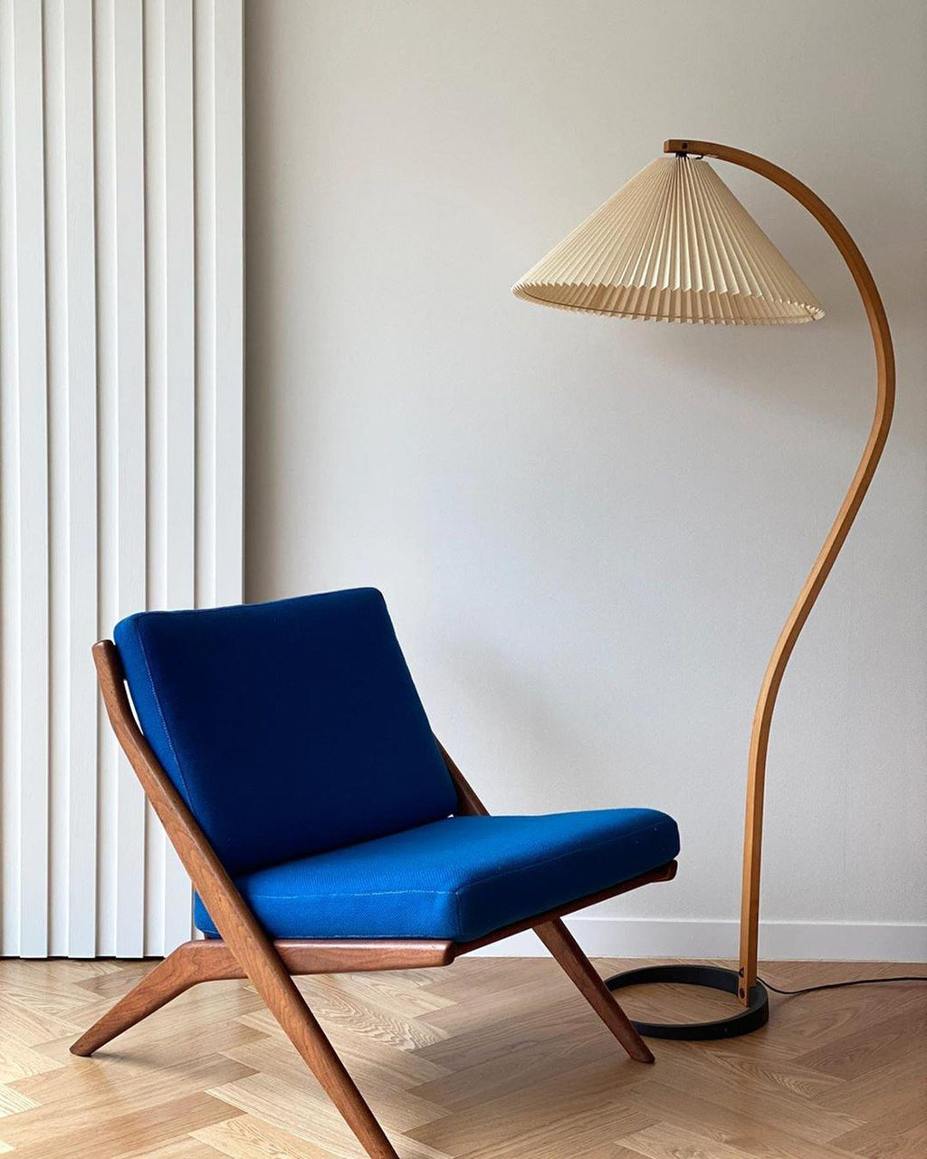 Scandinavian Floor Lamp | Beech Wood & Linen Shade in White, Beige, or Coffee for Modern Indoor Spaces