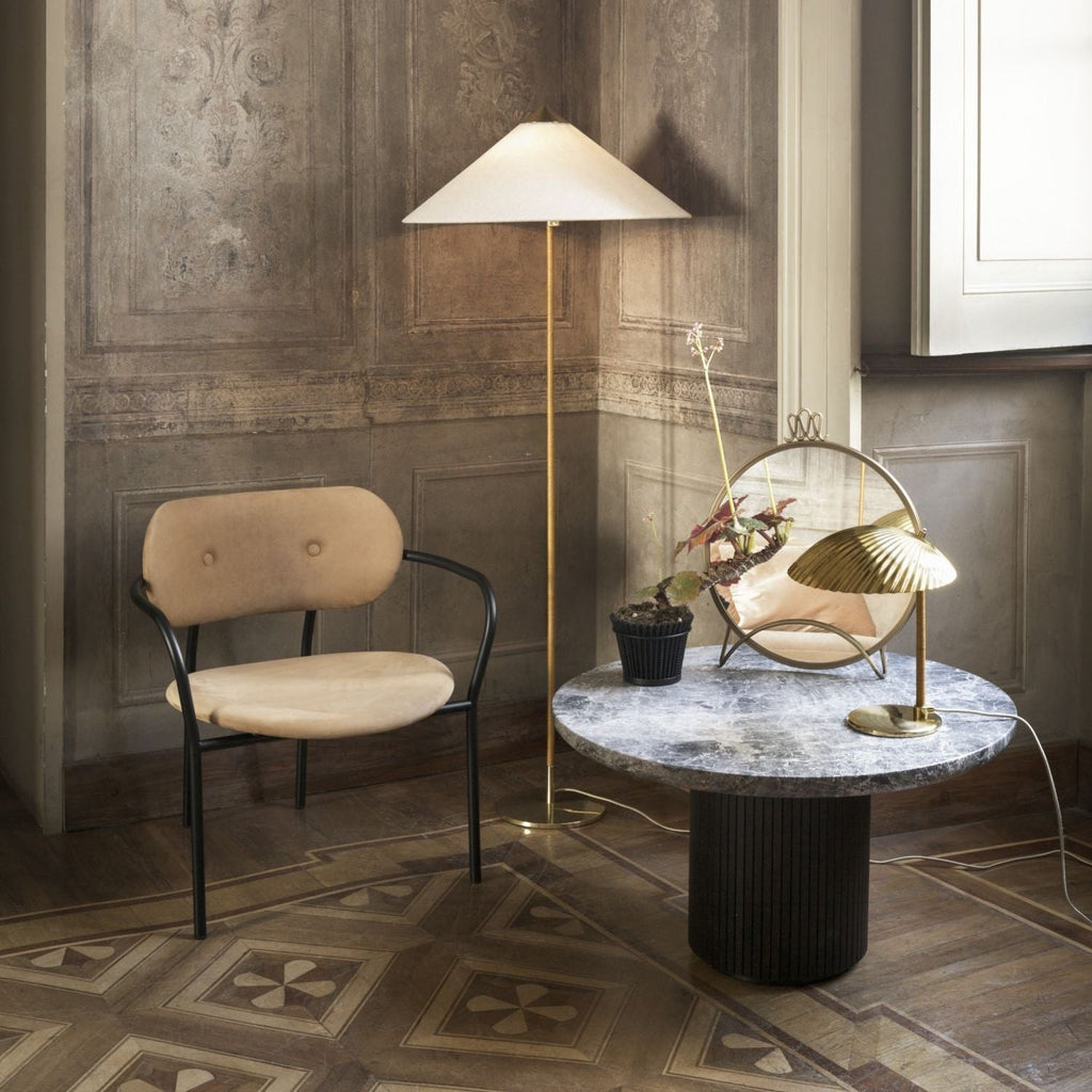 LED Floor Lamp with Adjustable Height and Modern Design for Living Room & Home Office