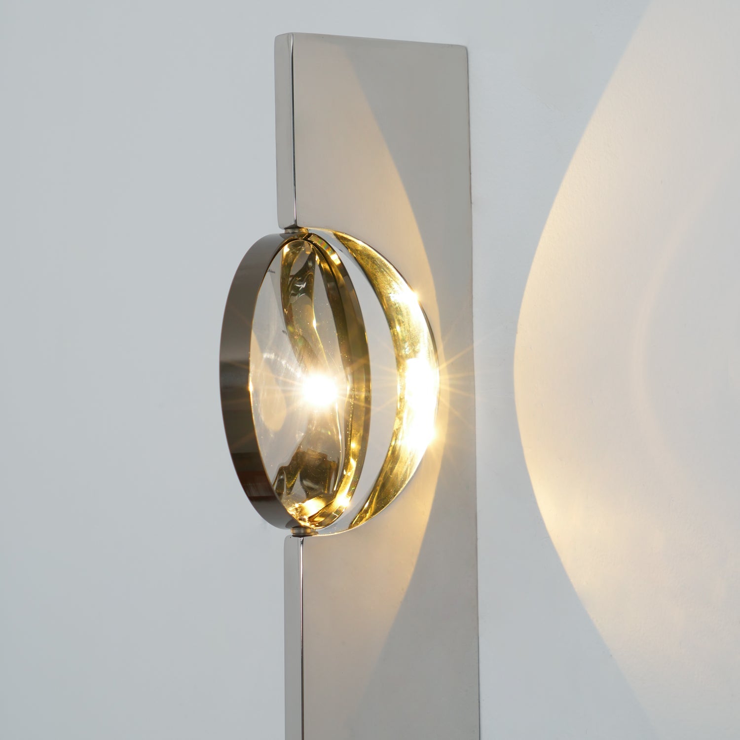 LED Wall Lamp with Creative Light and Shadow Design for Modern Home Decor & Ambient Lighting