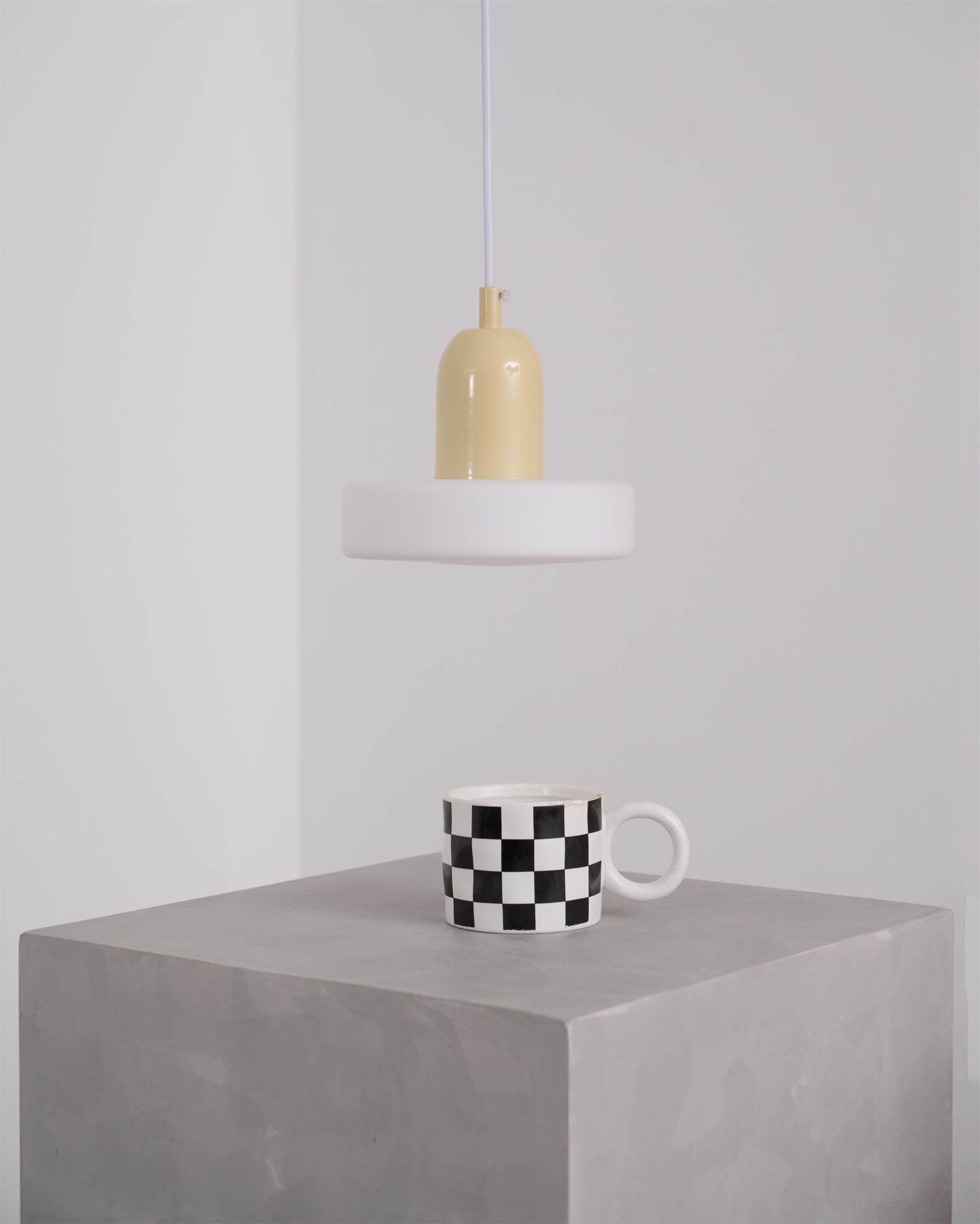 Glass Pendant Lamp with Curling Design - Modern Lighting Fixture for Dining Room & Kitchen