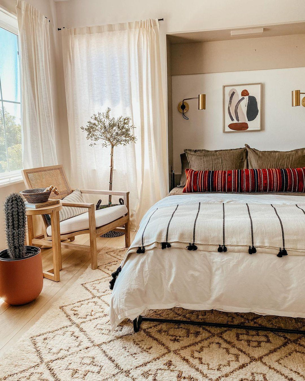 LED Swing Wall Sconce Light Fixture - Adjustable Arm Design for Living Room & Bedroom Lighting