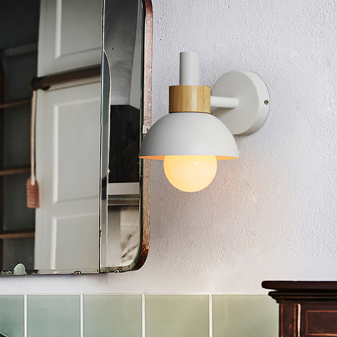 LED Wall Lamp - Modern Design with Adjustable Brightness - Ideal for Living Room, Bedroom & Hallway Lighting