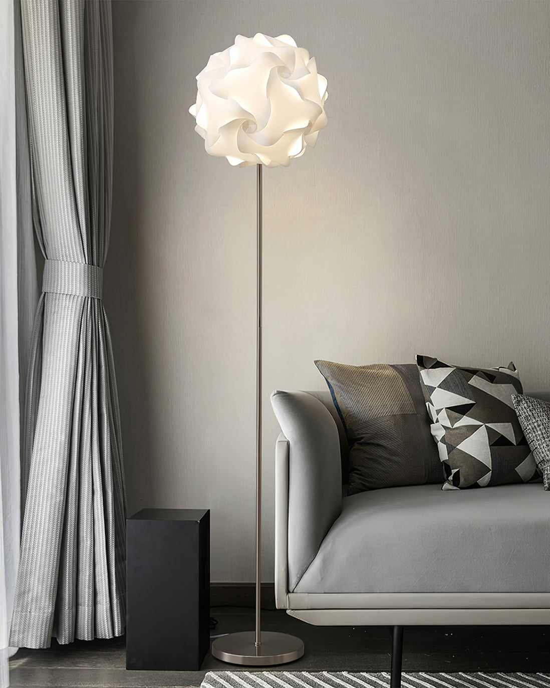LED Flower Floor Lamp with Adjustable Height and Colorful Petals for Living Room & Bedroom Decor