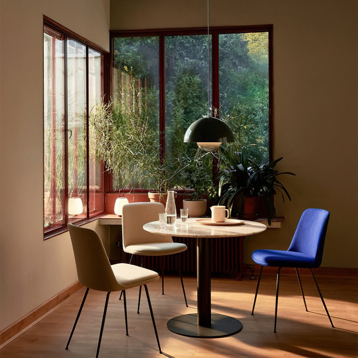 LED Flowerpot Pendant Light Fixture - Modern Hanging Lamp for Kitchen, Dining Room & Living Room Decor