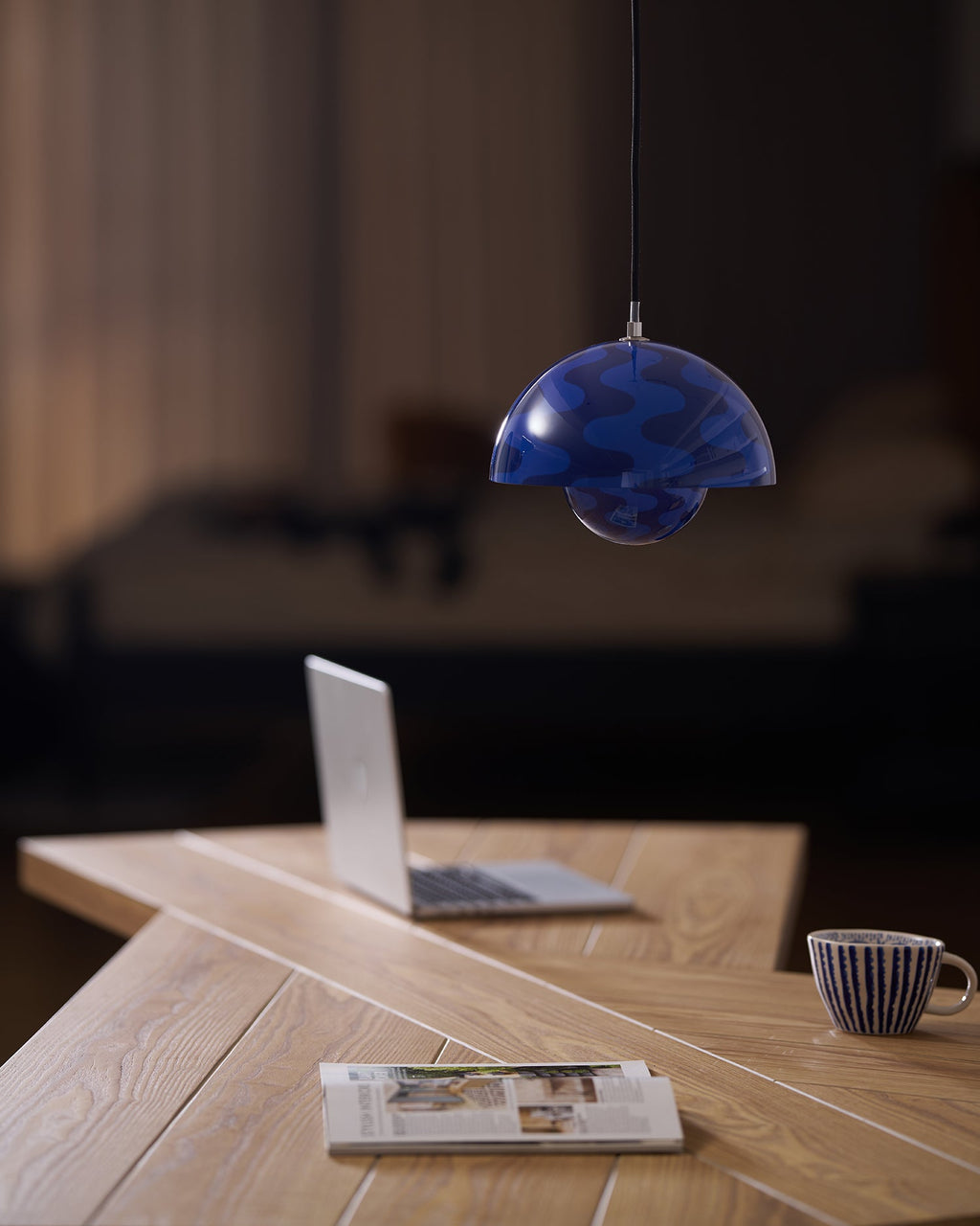 LED Flowerpot Pendant Light Fixture - Modern Hanging Lamp for Kitchen, Dining Room & Living Room Decor