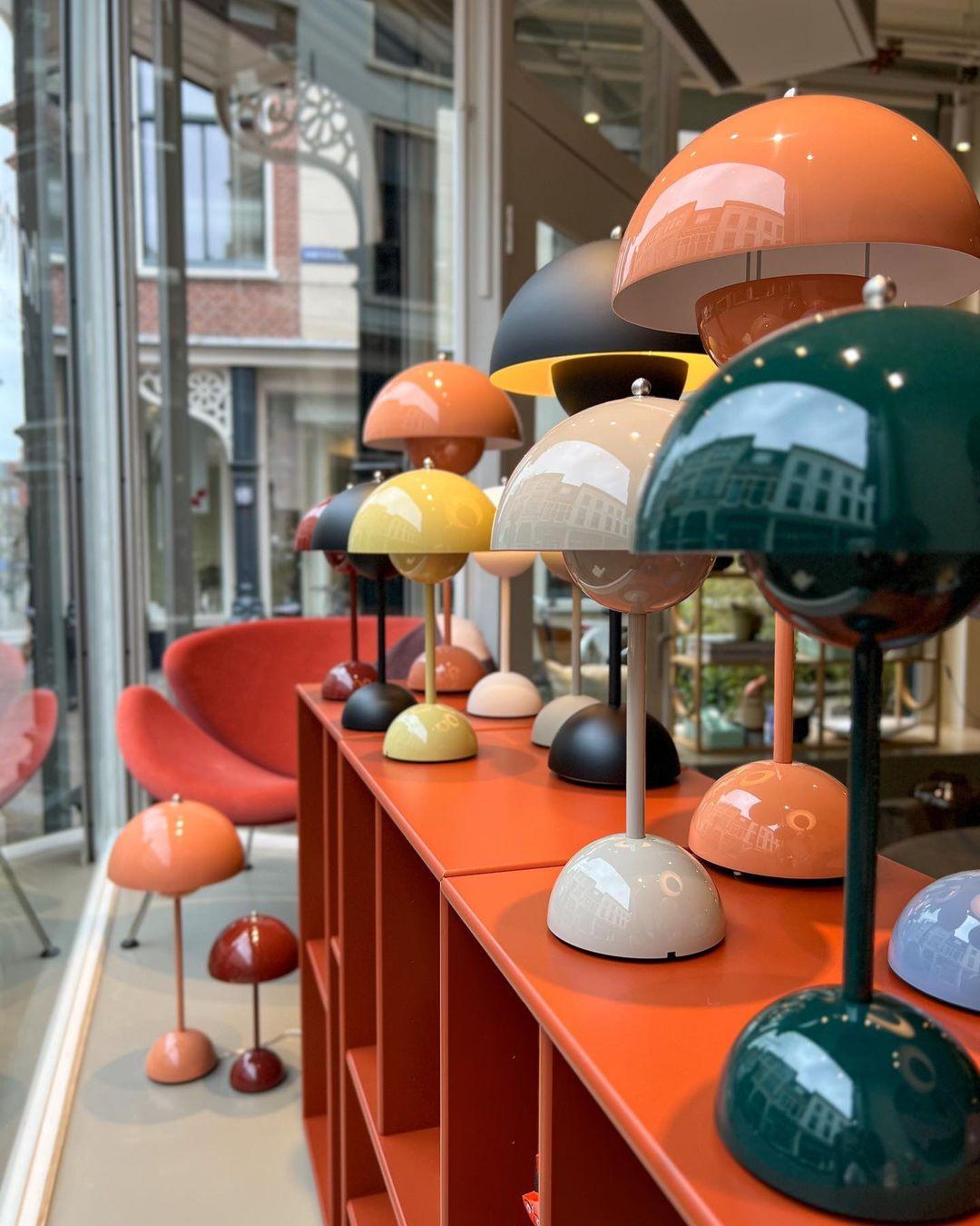 Flowerpot Portable Table Lamp with Adjustable Brightness for Bedroom, Living Room & Office Use