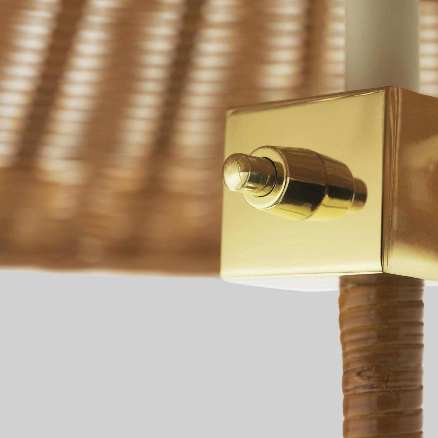 LED Floor Lamp with Adjustable Height and Modern Design for Living Room & Home Office