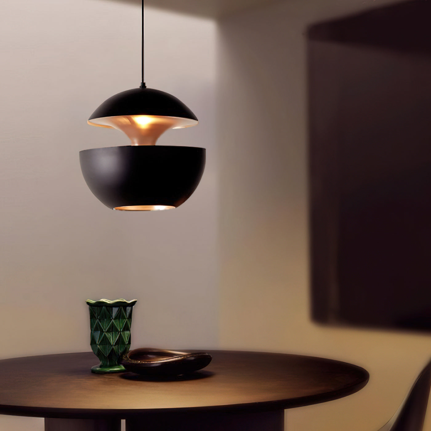 Modern Pendant Light Fixture - Sun-Inspired Design for Kitchen & Dining Room Illumination
