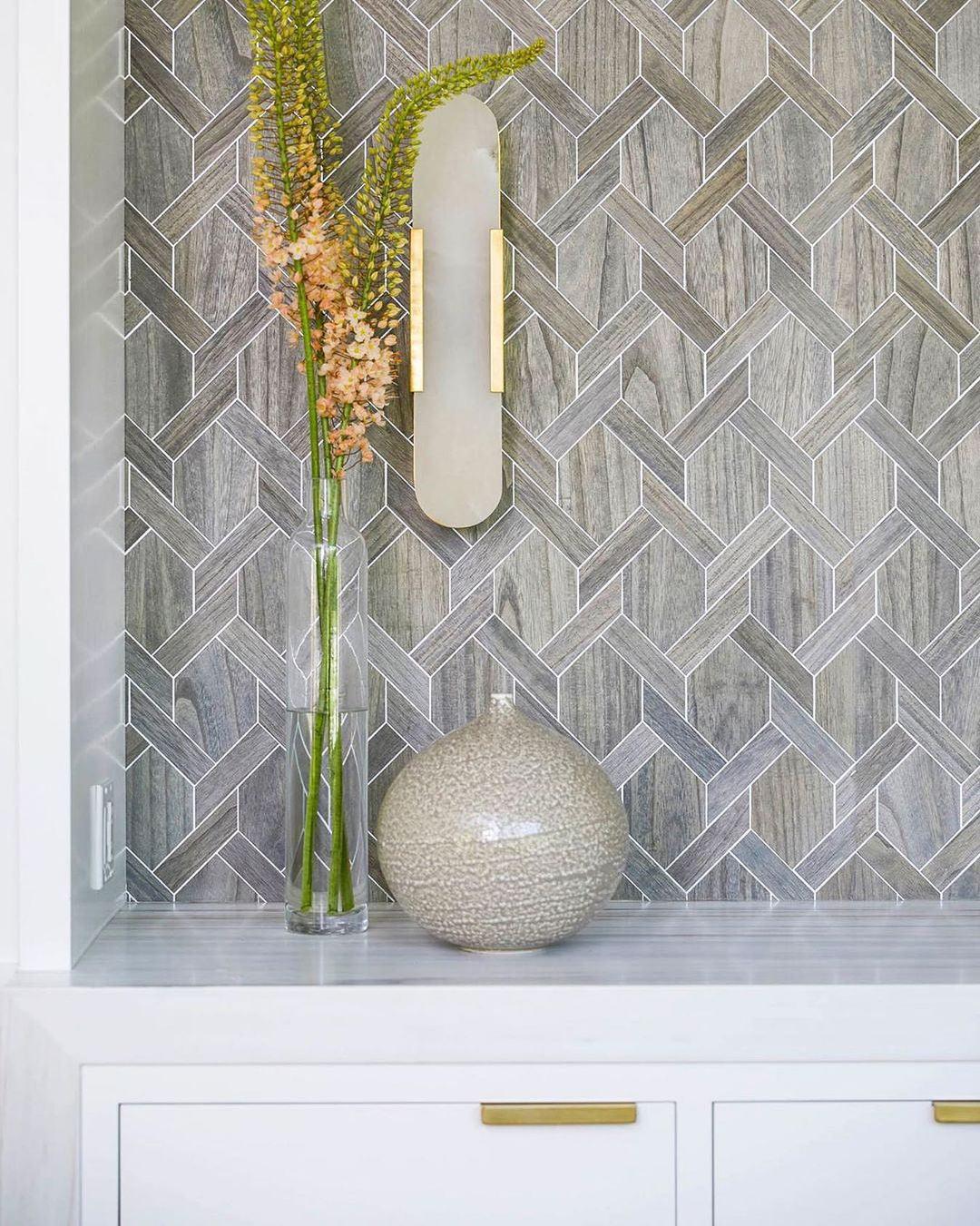 Elongated Alabaster Wall Lamp - Modern Lighting Fixture for Living Room & Hallway Decor