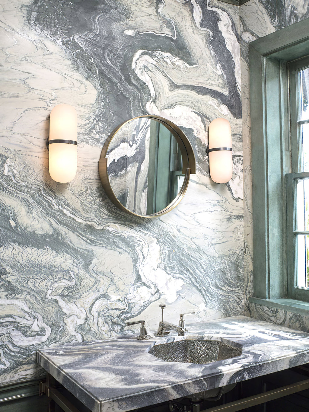 Alabaster Wall Light Fixture | Hand-Carved Natural Stone with Warm LED, Black or Brass Finish for Modern Indoor Accent Lighting