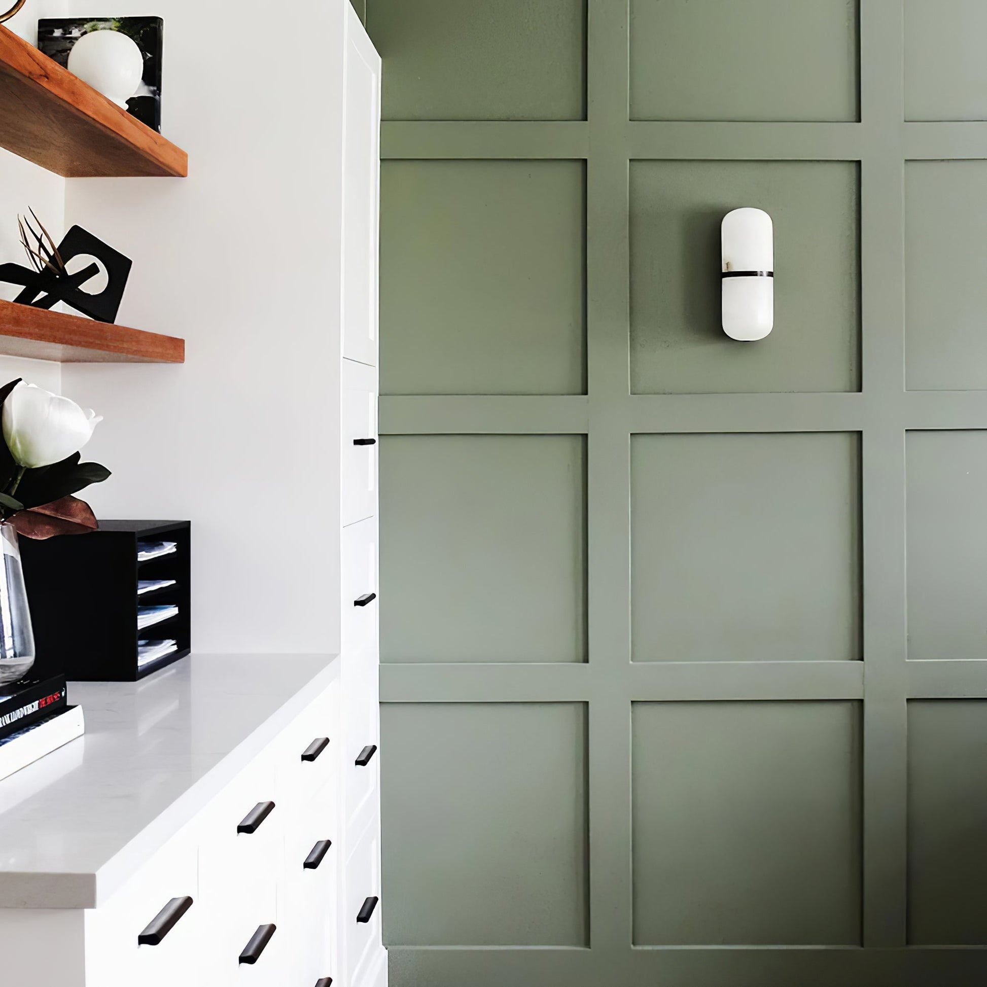 Alabaster Wall Light Fixture | Hand-Carved Natural Stone with Warm LED, Black or Brass Finish for Modern Indoor Accent Lighting