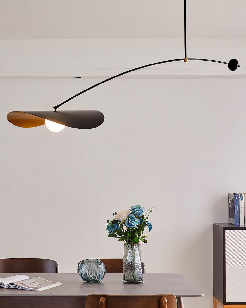 LED Chandelier Light Fixture - Modern Crystal Design for Living Room & Dining Room Lighting