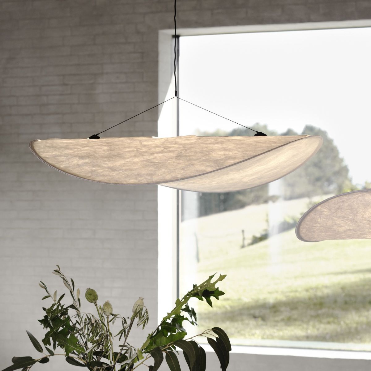 Tense Pendant Lamp - Adjustable Modern Lighting Fixture for Home & Office Decor