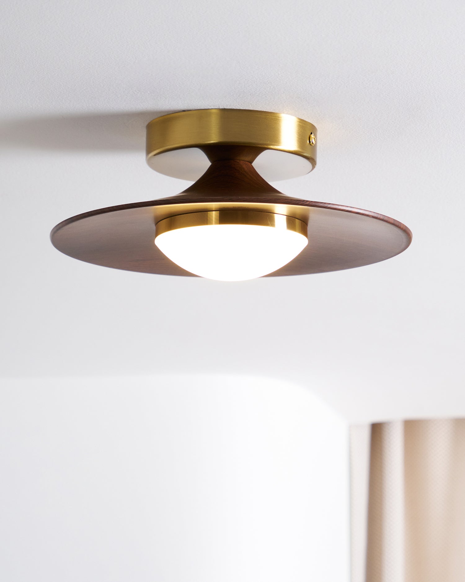 LED Ceiling Lamp - Modern Round Fixture with Adjustable Brightness for Living Room & Bedroom Lighting