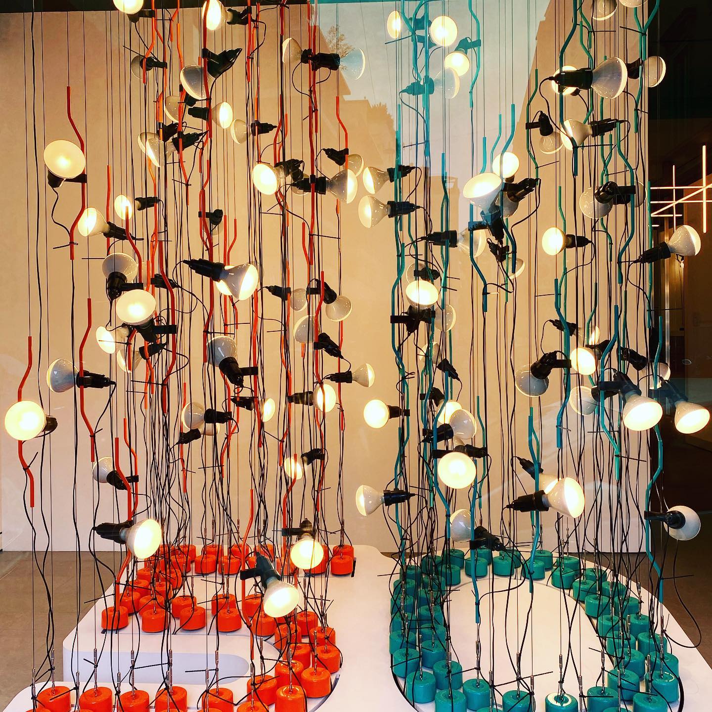 Parentesi Pendant Light Fixture - Adjustable Modern Design for Dining Room & Kitchen Lighting