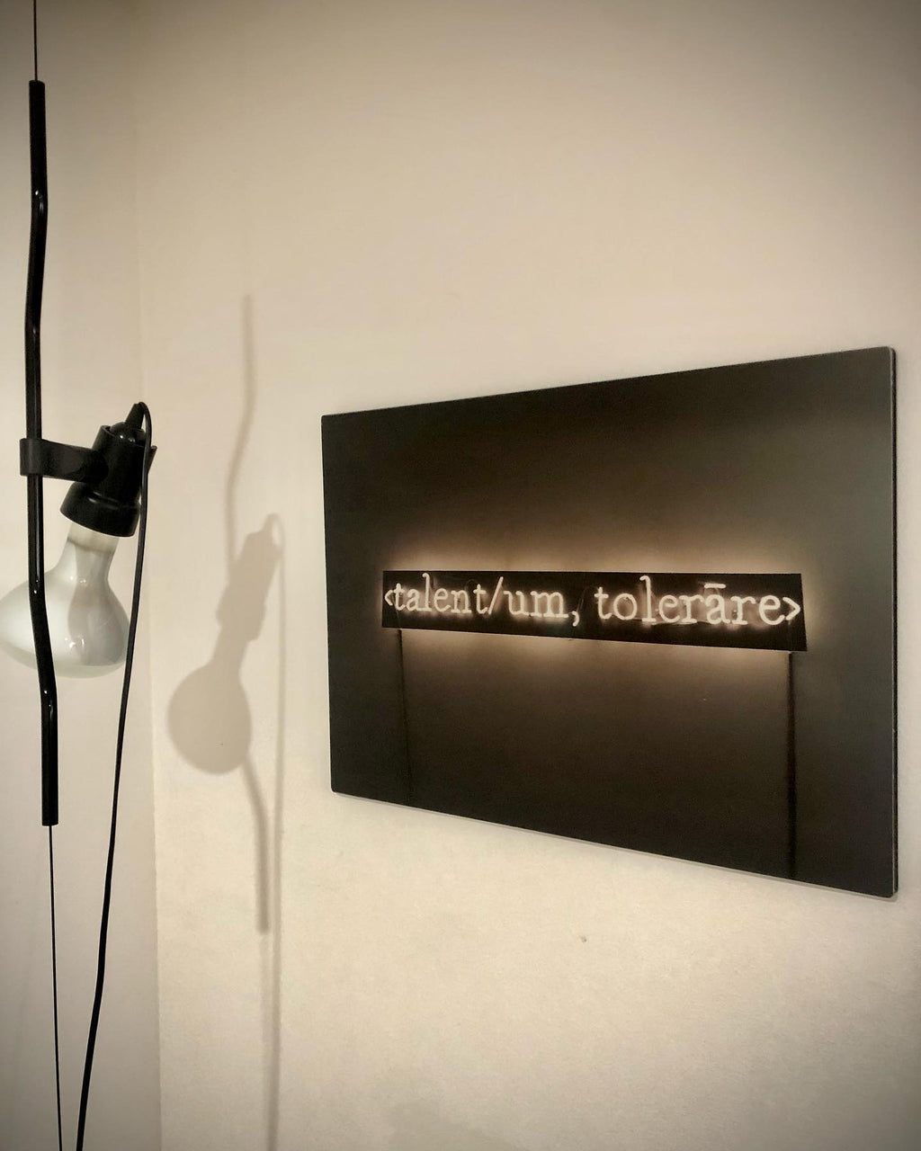 Parentesi Pendant Light Fixture - Adjustable Modern Design for Dining Room & Kitchen Lighting