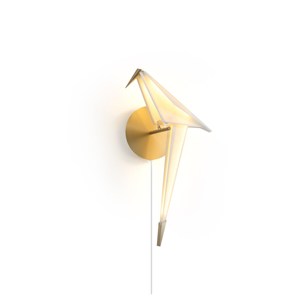 Plug-In Wall Lamp with Perching Bird Design - Decorative Lighting for Living Room & Bedroom