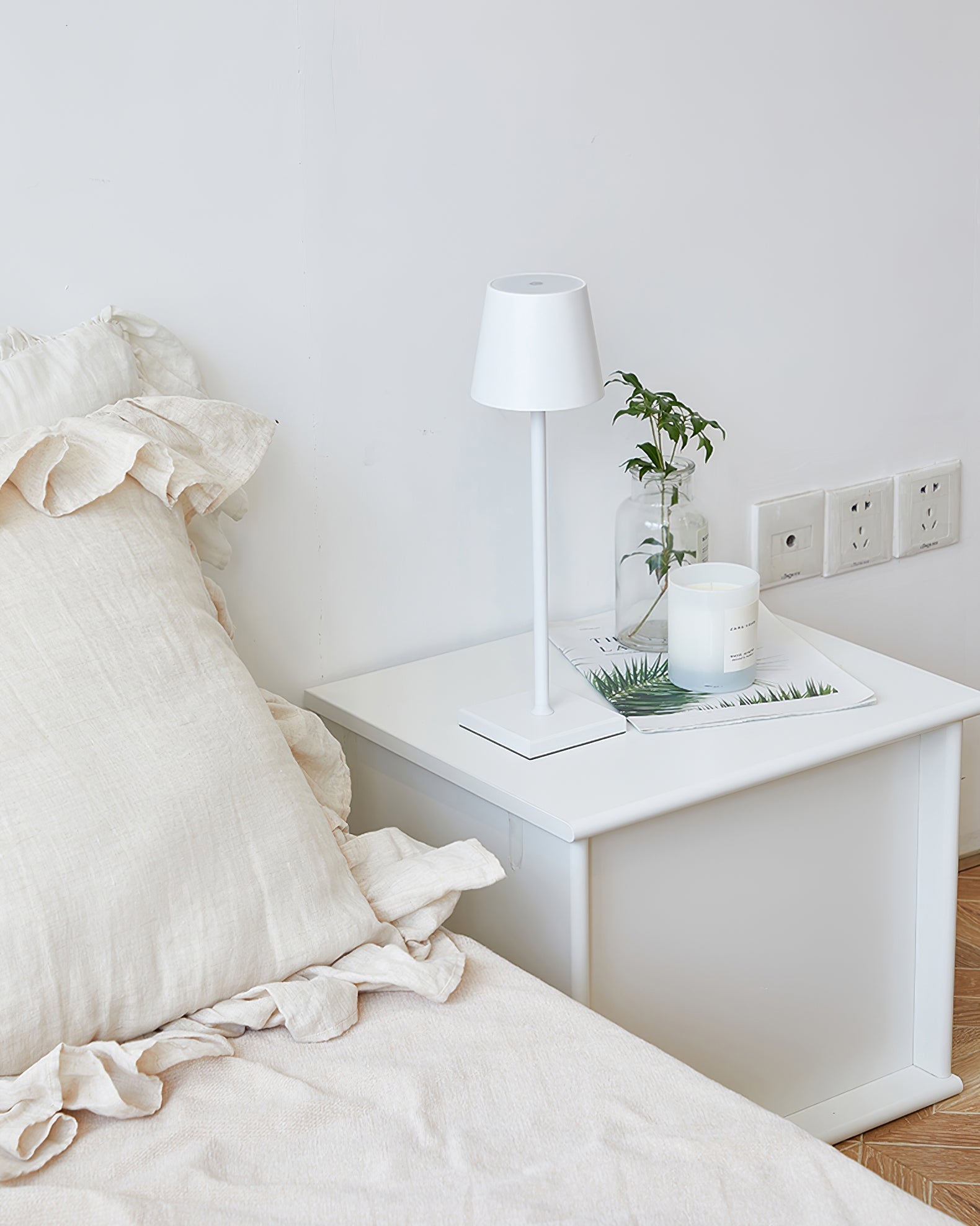 LED Battery-Powered Table Lamp with Built-in Rechargeable Design for Indoor & Outdoor Use