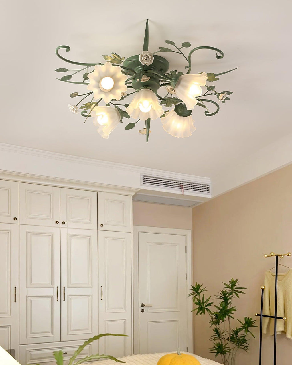 LED Quercia Ceiling Lamp - Modern Adjustable Fixture for Living Room & Dining Room Lighting