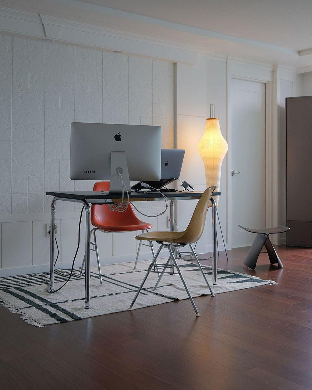 Rice Paper Floor Lamp with Wooden Base - Soft Ambient Lighting for Living Room & Bedroom Decor