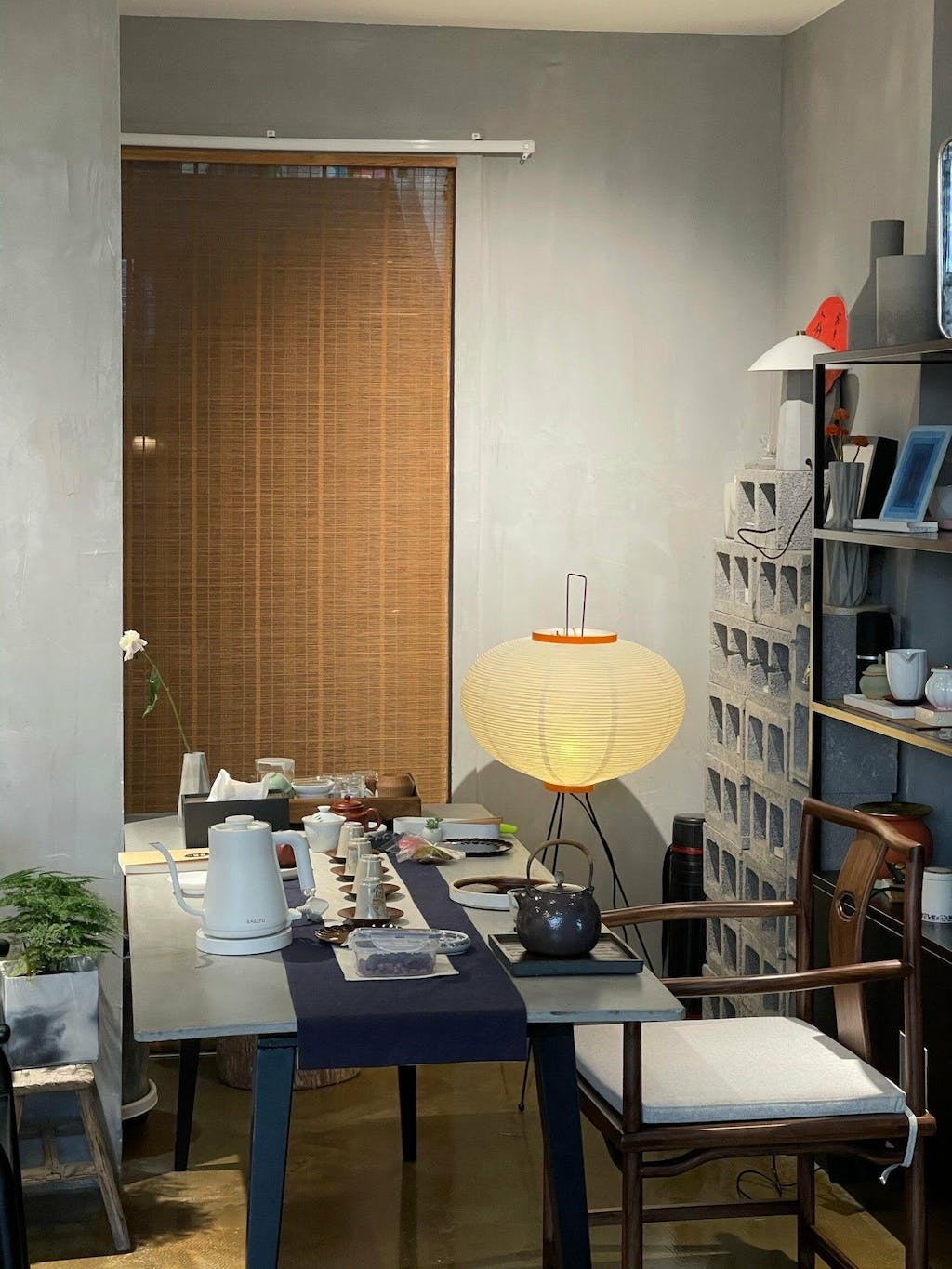 Rice Paper Floor Lamp with Wooden Base - Soft Ambient Lighting for Living Room & Bedroom Decor