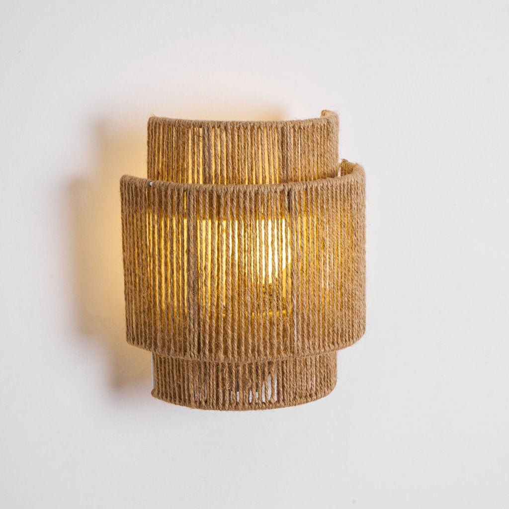 Rustic Weave Wall Lamp | Handwoven Hemp Rope Design for Cozy Indoor Lighting