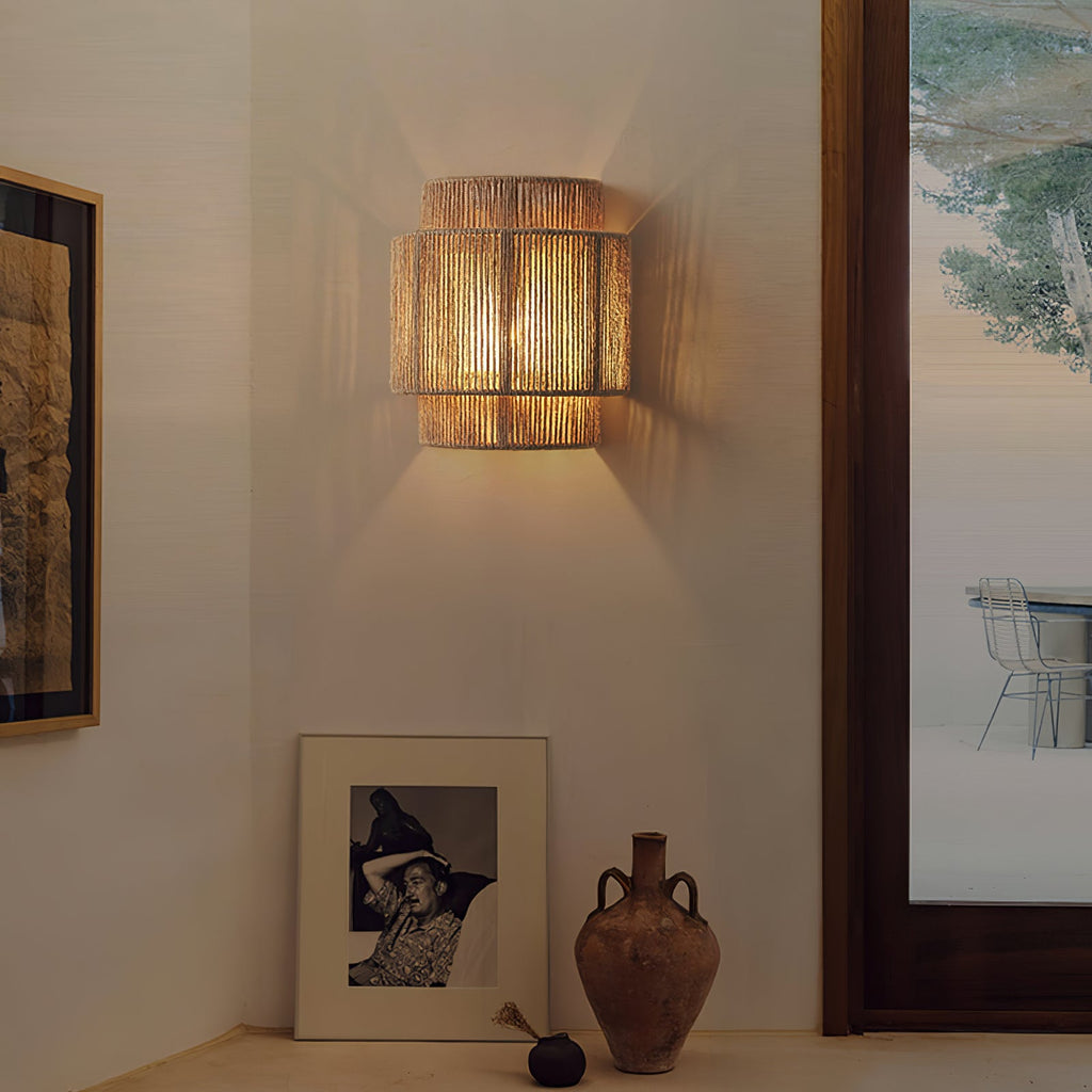 Rustic Weave Wall Lamp | Handwoven Hemp Rope Design for Cozy Indoor Lighting