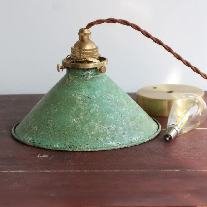 Industrial Vintage Pendant Light Fixture with Metal Shade for Kitchen Island, Bar & Dining Room Lighting