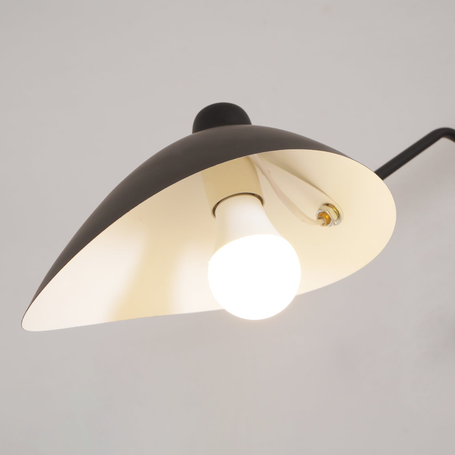 LED Ceiling Light Fixture - Serge Mouille Style - Adjustable Arm Design for Living Room & Modern Interiors