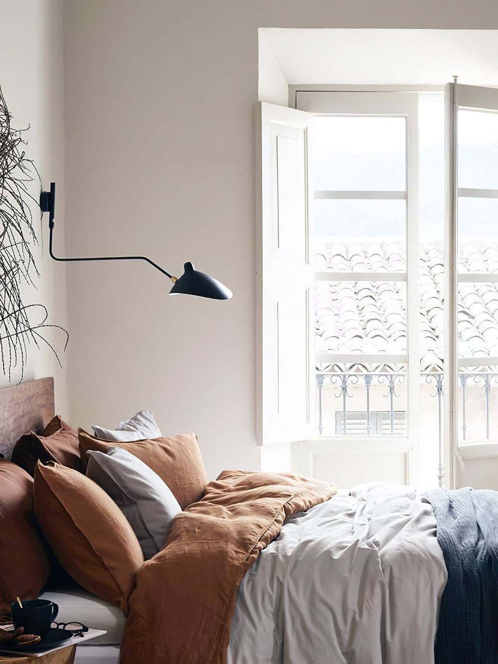 LED Wall Sconce Light Fixture - Adjustable Arm, Modern Design for Living Room & Bedroom Lighting