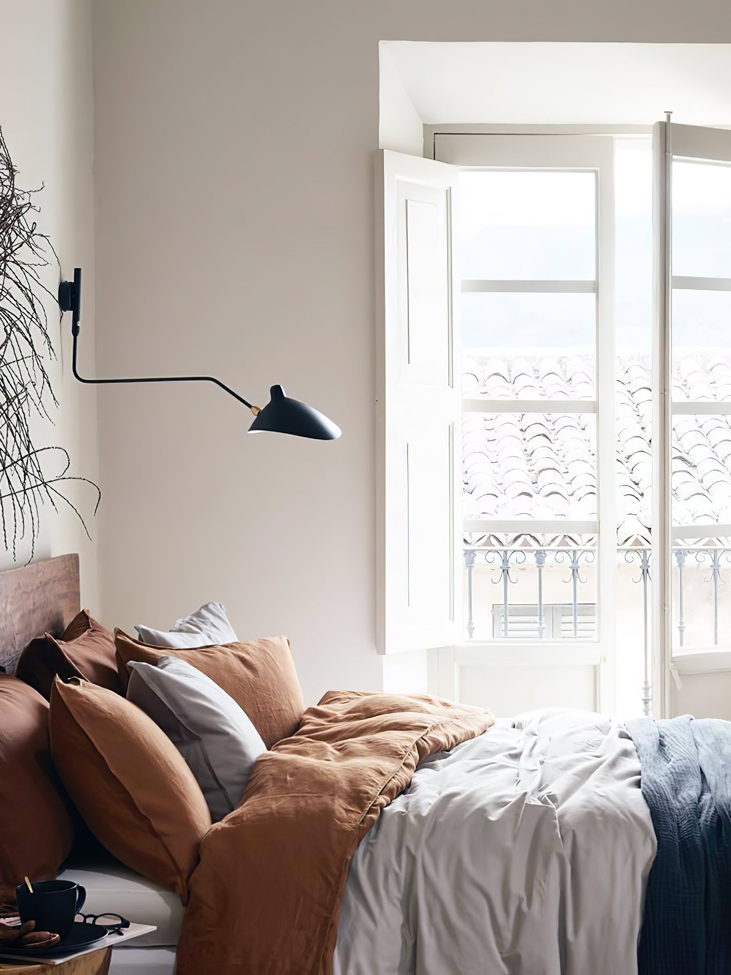 LED Wall Sconce Light Fixture - Adjustable Arm, Modern Design for Living Room & Bedroom Lighting