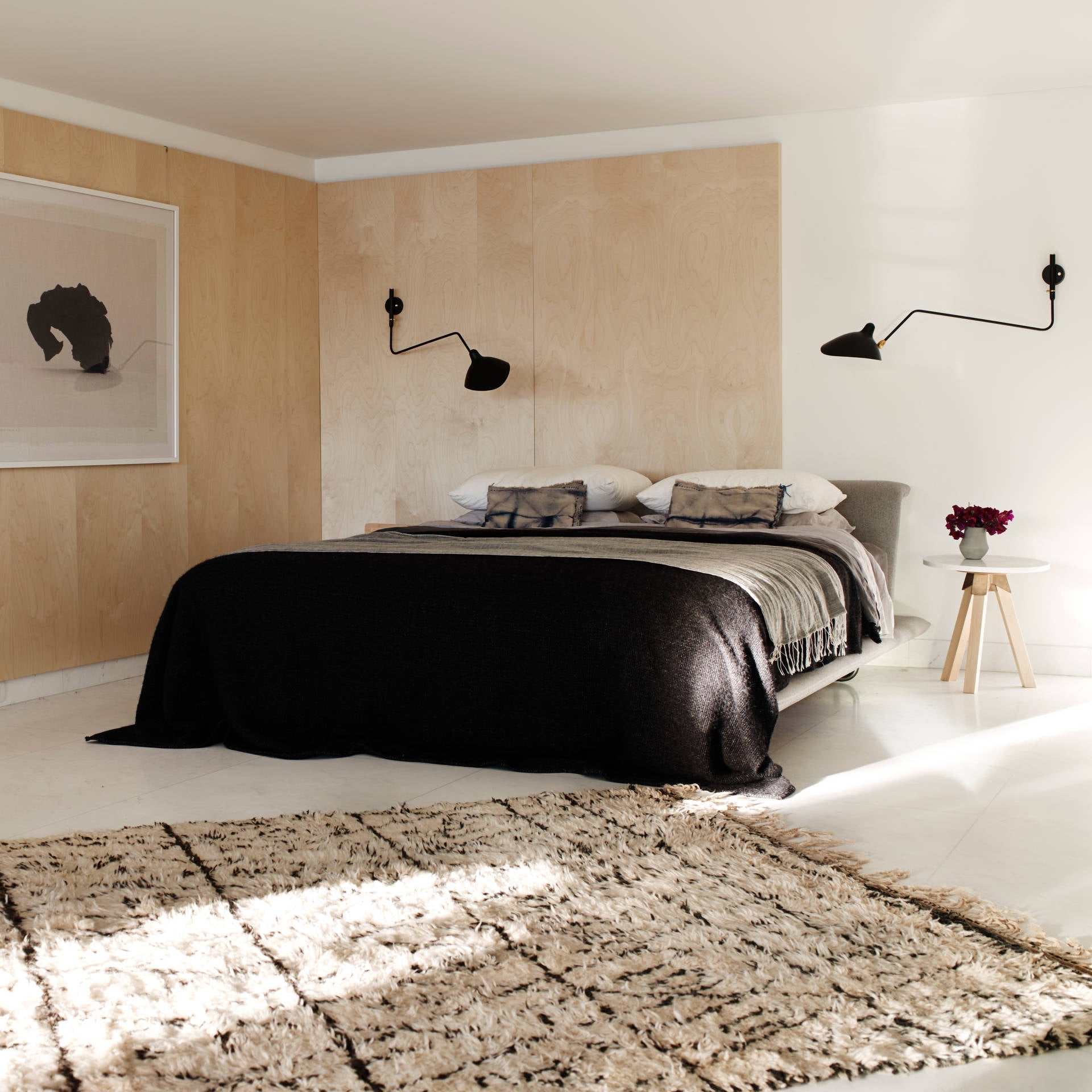 LED Wall Sconce Light Fixture - Adjustable Arm, Modern Design for Living Room & Bedroom Lighting