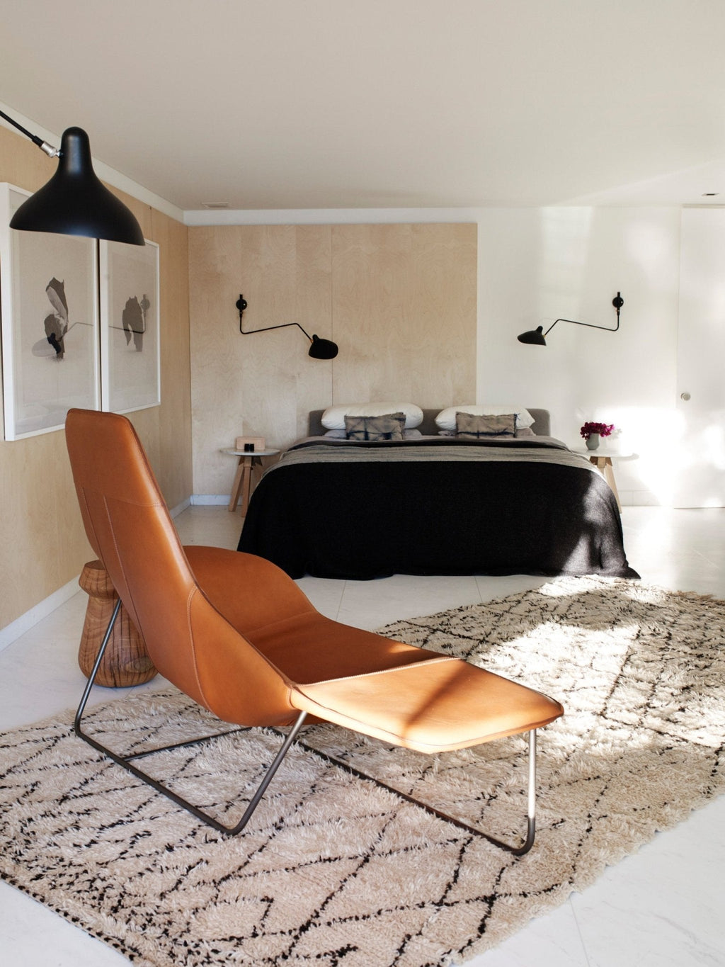 LED Wall Sconce Light Fixture - Adjustable Arm, Modern Design for Living Room & Bedroom Lighting